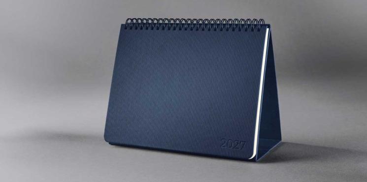 Conceptum Kalender in Midnight Blue