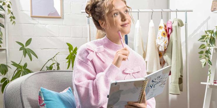 Mit SIGEL Jolie Kalendern wird das Planen zum Kinderspiel