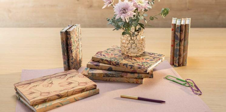 Jolie Kalender der Serie Pure mit natürlichem Design