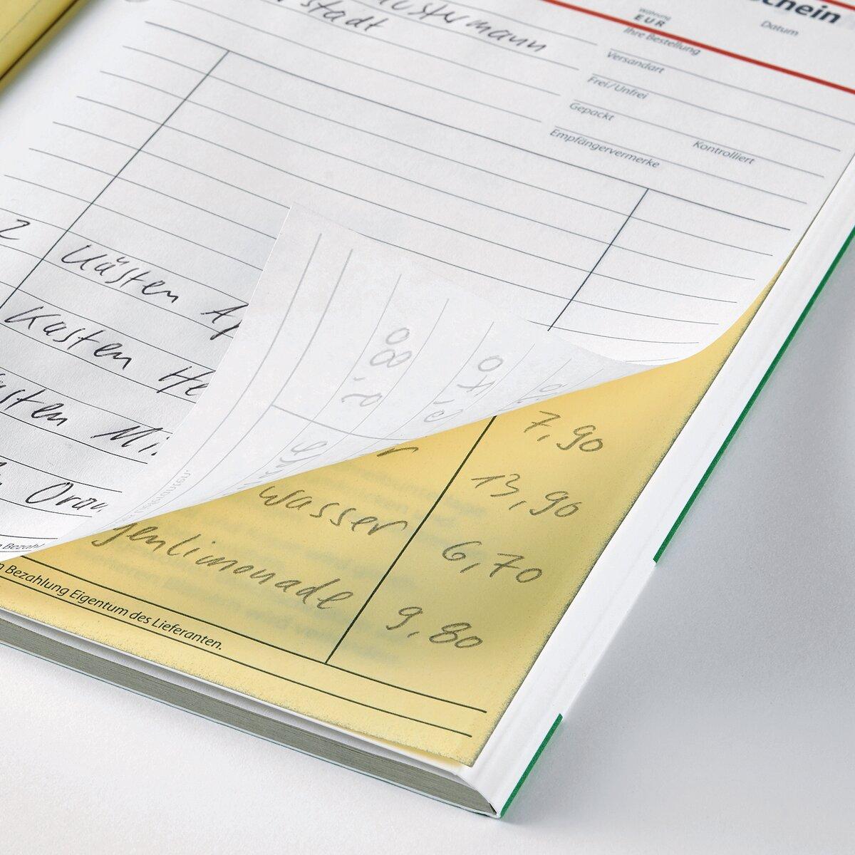 Notizblock mit handschriftlichem Text Eine Seite wird umgeblättert