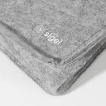 Graue Filztasche mit weißem Logo