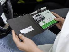 Der SIGEL Einband für Fahrtenbücher A6 bietet Platz für das Quer-Format der SIGEL Fahrtenbücher