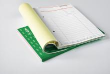 Gelbes Formularheft mit grünem Deckel