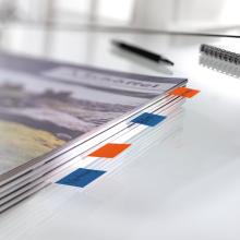 Mehrere Hefte mit farbigen Reitern