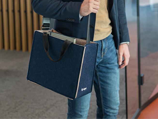 Desk Sharing Bag in Dunkelblau von SIGEL