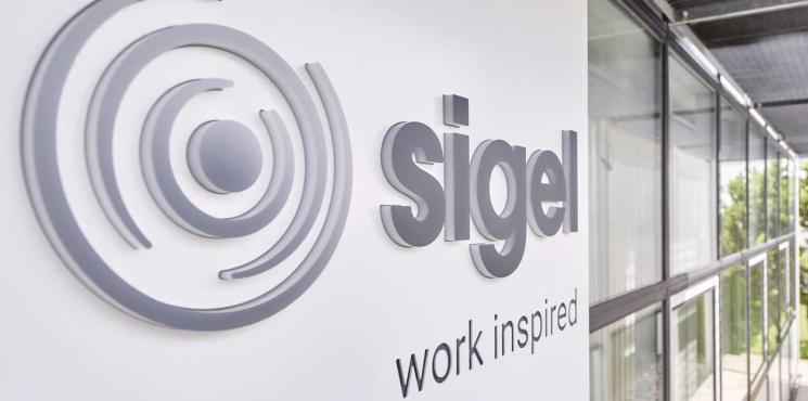 SIGEL Firmengebäude mit SIGEL Logo